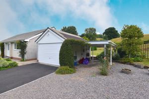 Garage and carport- click for photo gallery
